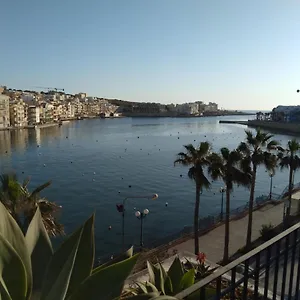 Casa de hóspedes Seafront Akwador, Marsaskala